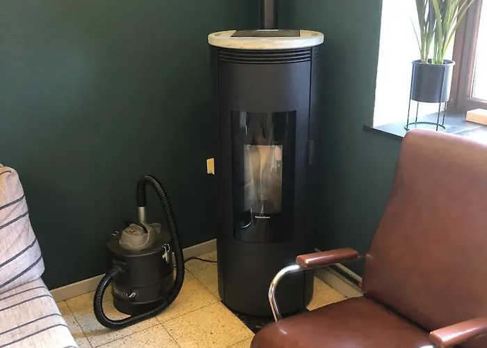 Aan De Ourthe In Maboge En Ardenne